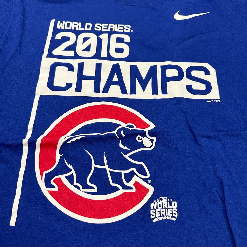 NIKE CHICAGO CUBS EXCELLENT CONDITION 2016 World Series CUBBIES - Picture 3 of 3